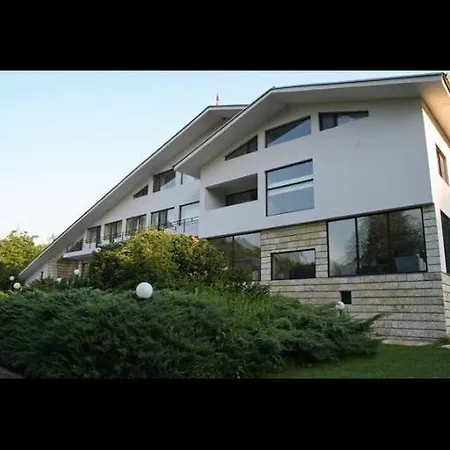Paradise Hotel Targovishte (Targovishte)